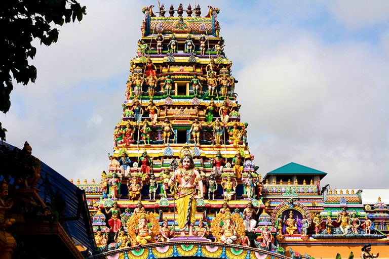 Old Kathiresan Kovil | Attractions in Sri lanka