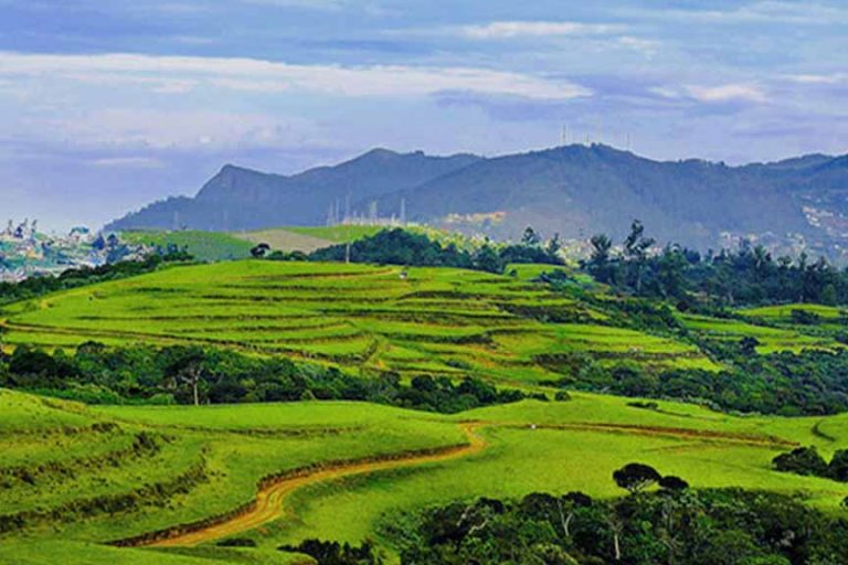 Moon Plains (Sandathenna) | Attractions in Sri lanka