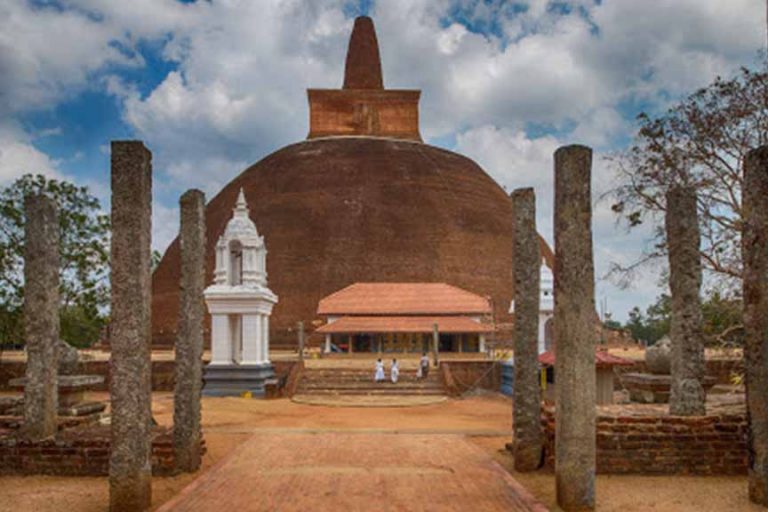 Abhayagiri Stupa | Attractions in Sri lanka